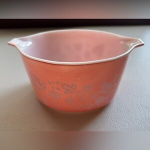 Pyrex Vintage Round Pink Gooseberry Dish Without Lid